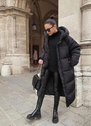 Женское зимнее длинное стеганое пальто с капюшоном размеры 42-482 фото