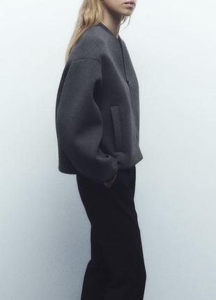 Zara куртка-бомбер с неопреновым эффектом2 фото