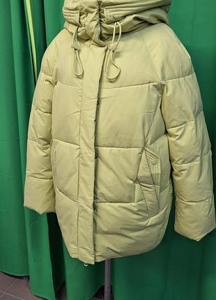 Зимняя куртка цвета авокадо
