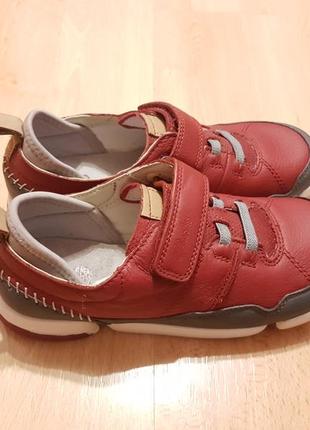 Шкіряні кросівки clarks tri scotty jnr red2 фото