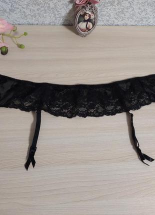 Пояс для панчох john lewis.