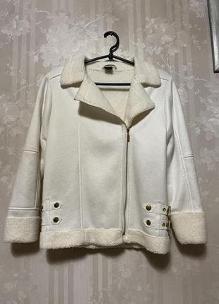Бiла куртка пiджак