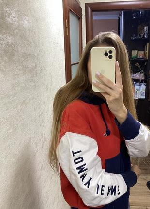 Кофта- худи tommy hilfiger, s размер, подойдет и на м. стильная и комфортная.