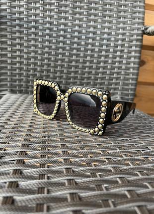 Солнцезащитные очки в стиле gucci