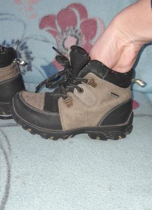 Ботінки 27 розмір 9