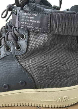 Оригінальні кросівки nike sf air force 1 mid dark grey5 фото