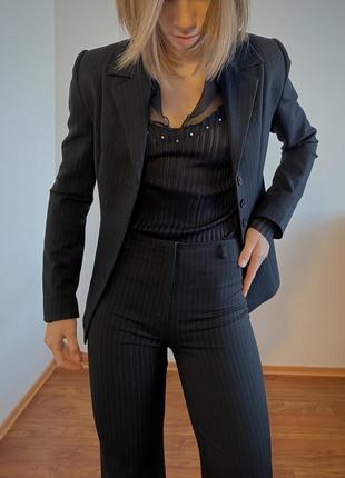 Женский костюм - пиджак и брюки2 фото