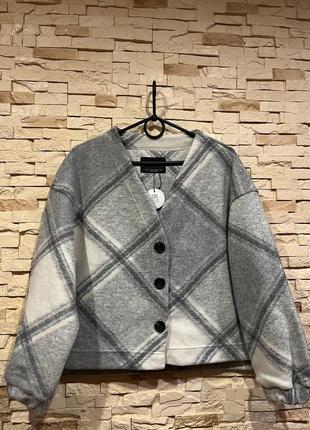 Укороченый кардиган stradivarius 2