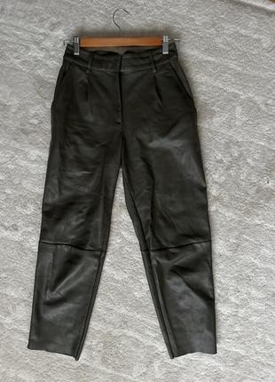 Кожаные прямые брюки h&amp;m8 фото