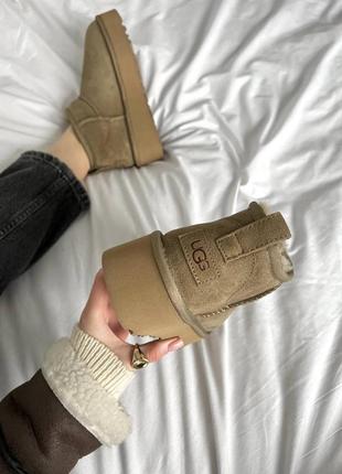 Женские замшевые угги на овчине ugg classic ultra mini platform brown