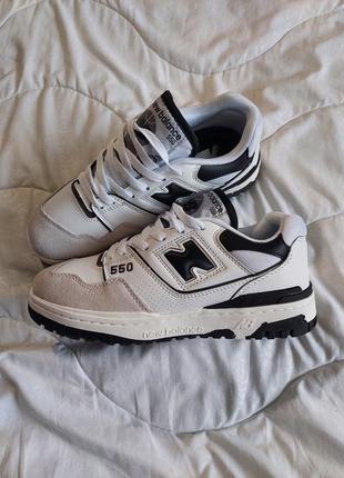 Класні кросівки унісекс new balance 550 white black