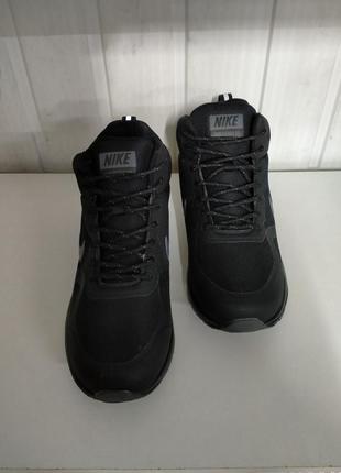 Кроссовки мужские, теплые,на шнурках,черные Skor nike.и-5267.
размеры:41-46.цена-2000грн
материал: ткань.2 фото