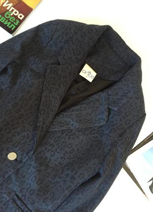 Темно-синій піджак з леопардової забарвленням3 фото