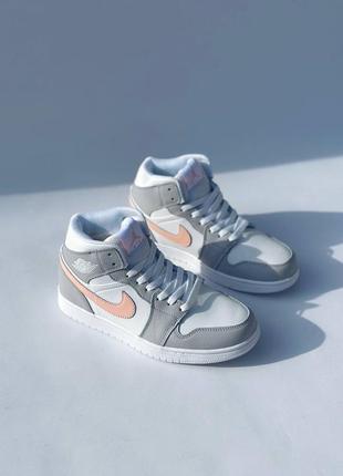 Зимові жіночі кросівки nike air jordan / найк джордан з хутром / 37-41