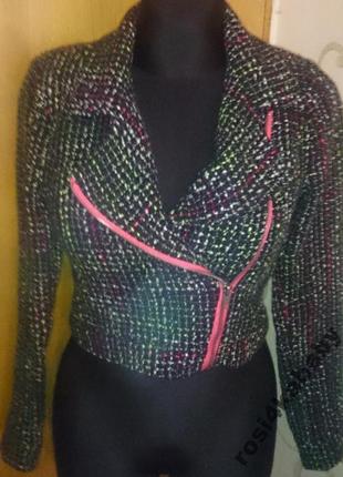 Стильна коротенька курточка хс kiss therapy