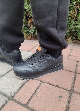 Женские термо кроссовки reebok classic