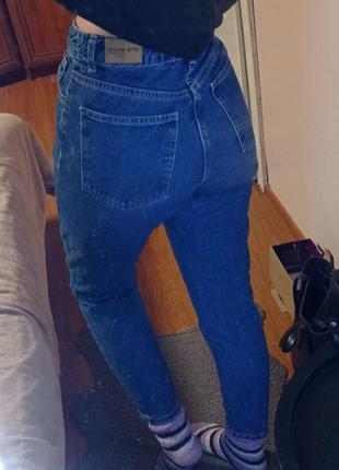 Мом джинсы базового синего цвета3 фото