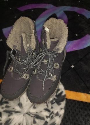 Зимние ботинки сапожки. размер написан 33. стелька 20 см