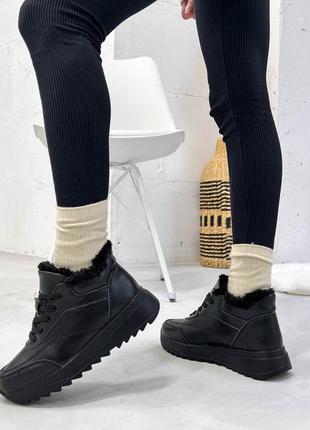Жіночі зимові кросівки, чорні, натуральна шкіра4 фото