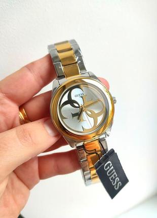 Новий жіночий годинник guess
