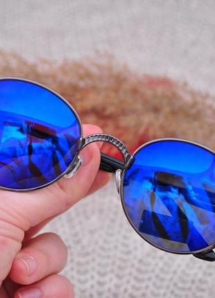 Фирменные круглые солнцезащитные очки havvs polarized с боковой шорой3 фото