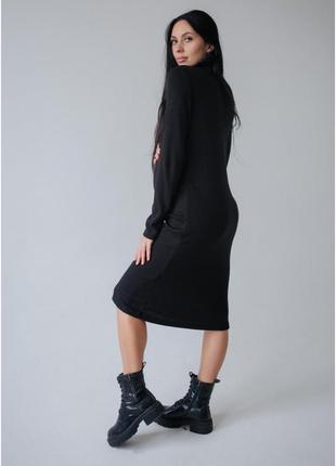 Платье из трикотажа в рубчик для беременных с длинным рукавом и секретом для кормления черное4 фото