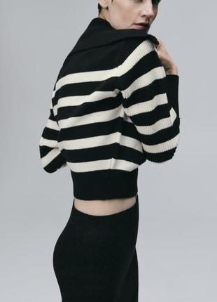 Трикотажний светр із блискавкою3 фото