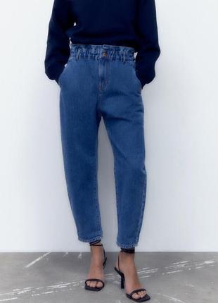 Zara джинсы свободного кроя с высокой посадкой и сборкой на талии