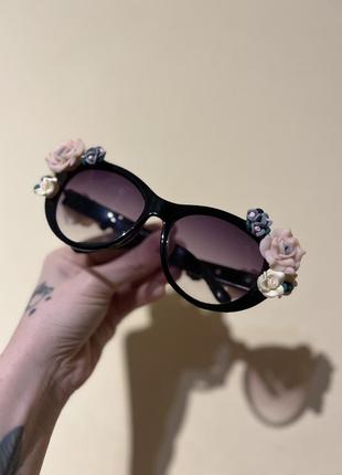 Окуляри від сонця вінтаж як колекція dolce & gabbana в 2000х з квітами2 фото