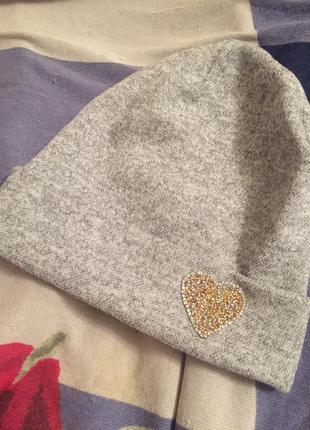 Шапочка на флисе  и повязок а на голову