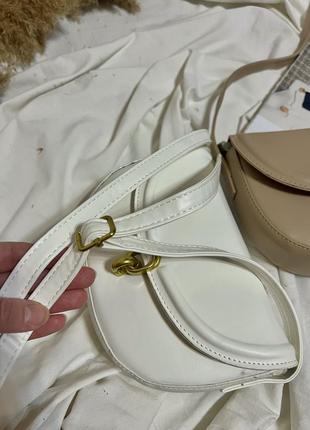 Новые сумки в двух цветах белый и беж с винтажным фурнитурой из экокожи9 фото