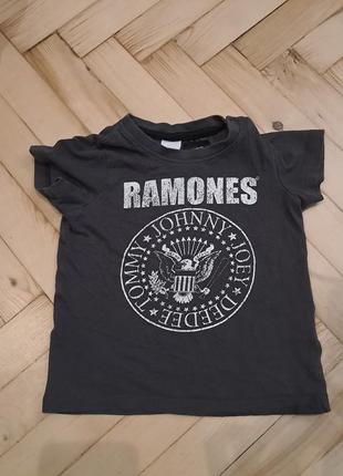 Футбулка ramones