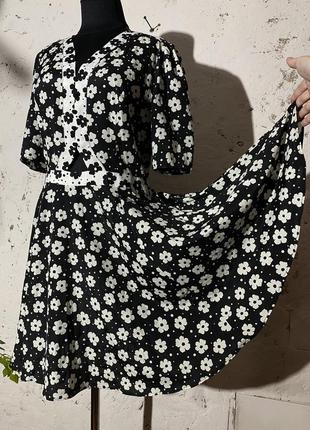 Пишна красива сукня black&amp;white flower dress🪻river island 🪻 р14 ( наш 44-46)