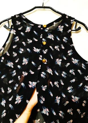 Glamorous красивая шифоновая блуза чёрная цветные птички, без рукавов, спинка на застёжке женская7 фото