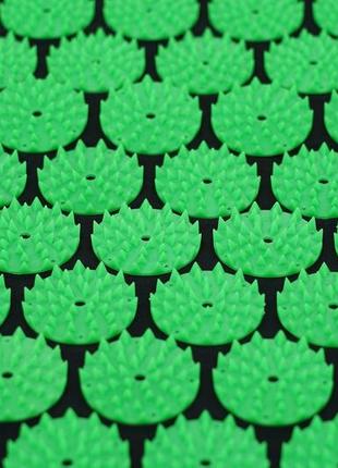 Килимок акупунктурний із валиком cornix classic mat аплікатор кузнєцова xr-0110 black/green2 фото