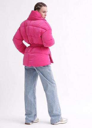 Женская яркая малиновая теплая зимняя куртка, пуховик оверсайз на єкопухе3 фото