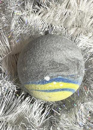 Прикраса новорічна куля дизайн під мармур діаметр 100мм5 фото