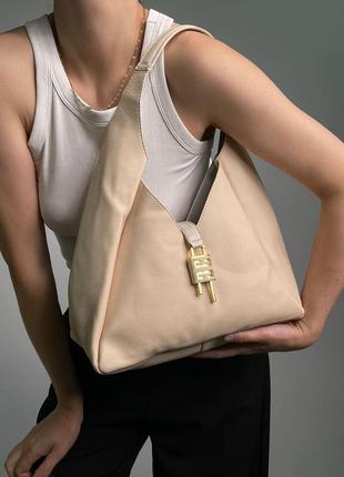 Чорна пʼятниця знижка жіноча сумка givenchy бежева4 фото