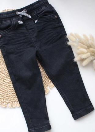 Базовые черные джинсы с резинкой в поясе george на мальчика 12-18 мес