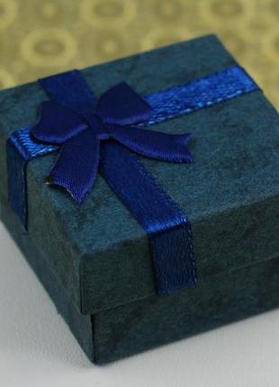 Подарункова коробочка маленька синя для кільця або сережок квадратна р 3,5 см на 3,5 см1 фото