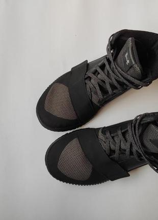 Черные высокие кроссовки хайтопы ботинки кожзам с черной подошвой на липучках under armour ultimate7 фото