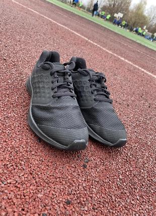 Оригинальные чёрные беговые кроссовки nike downshifter р37.5/24см ne asics zoom,для бега