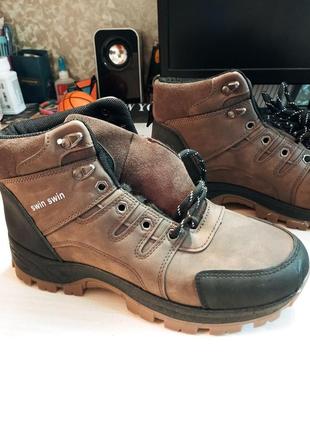 Ботинки зимние мужские новые40,42р.