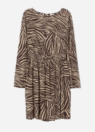 Платье короткое женское бежевого цвета в черную полоску зебра от бренда hm s3 фото