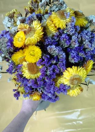 Букет сухоцветов кермек гелихризум подарок3 фото