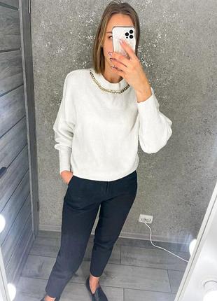 Гарний светрик з ланцюжком h&m