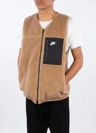 Жилетка двусторонняя мужская nike m nk club+ winter vest rev оригинал