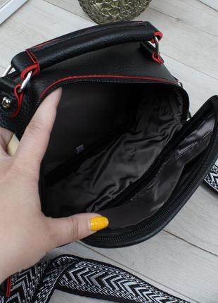 Женская классическая маленькая сумочка черная с красной окантовкой4 фото