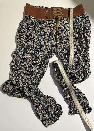 Женские брюки в цветочный принт3 фото
