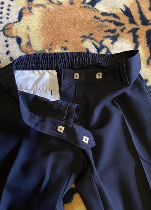 Шкільні штани зі стрілками розкльошені знизу темносині marks&amp;spencer2 фото